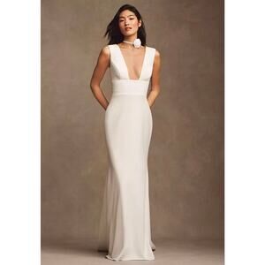 Wtoo by Watters Chloe Plus Size Wedding Dress 22W Ivory Deep V Train Gown